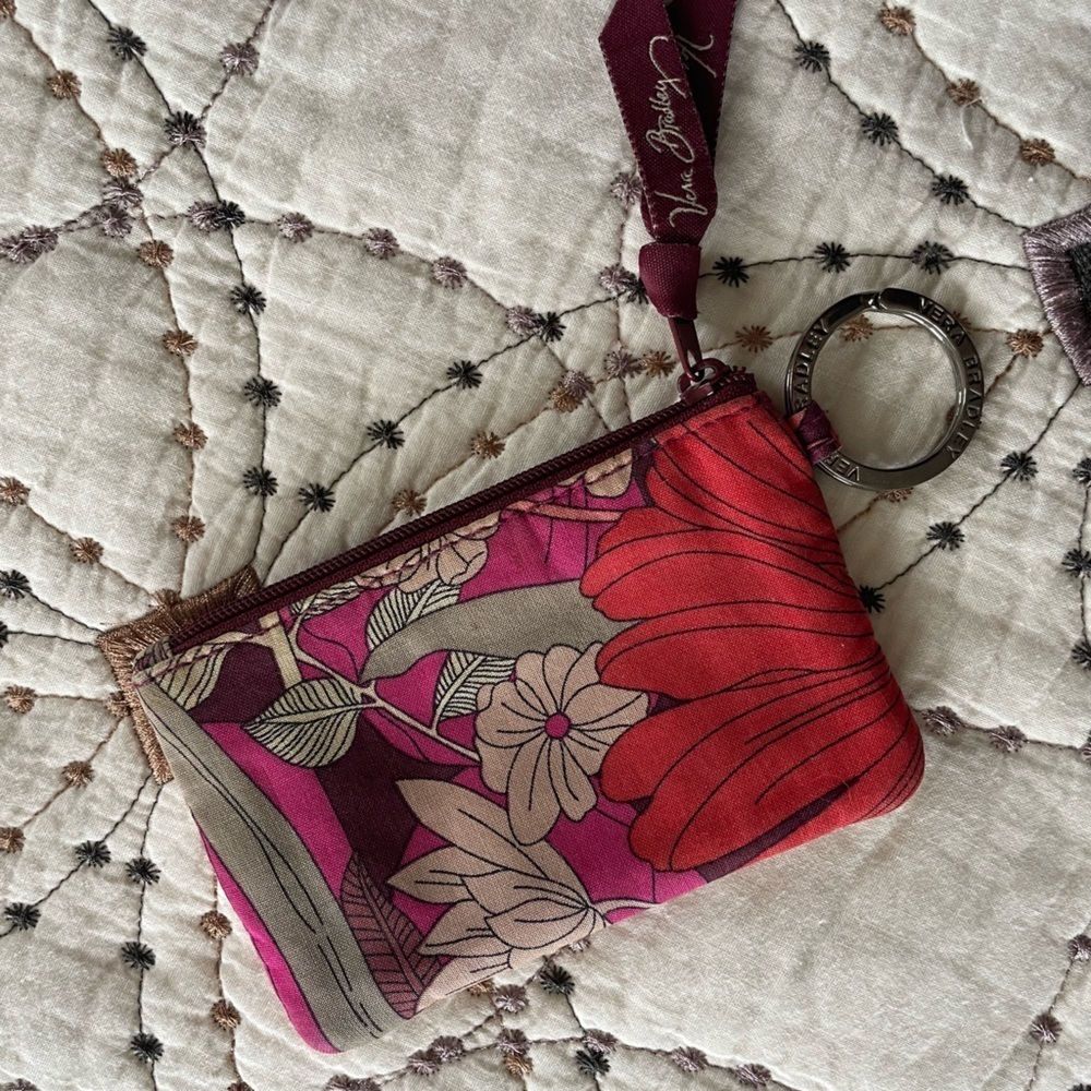 VERA BRADLEY- Zip ID Case in Bohemian Blooms - Picture 2 of 2